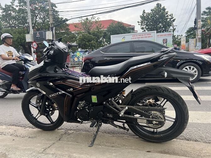 Do mình buôn bán nên ít chạy .xe mới mua năm 2024