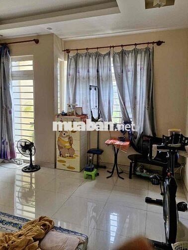 chính chủ gửi bán nhà mặt tiền đường số 49 Hiệp Bình Chánh. DT 100.6m2