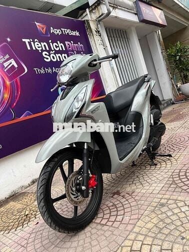 Honda Vision Xám 1810 km