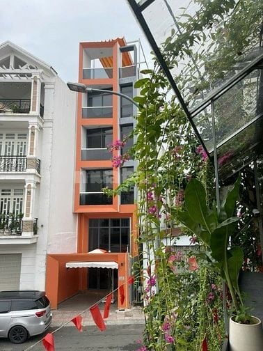 Chỉ mới 27 tỉ có ngay mặt tiền quận 1 P.Tân Định, 4.4x15 6 tầng thang 