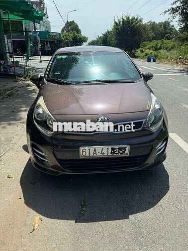 KIA Rio 2015 Hatchback Nâu