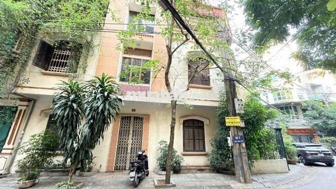 Cho thuê nhà riêng ngõ 51 Lãng Yên - 40m2 - 3 tầng - 4 ngủ -15 triệu