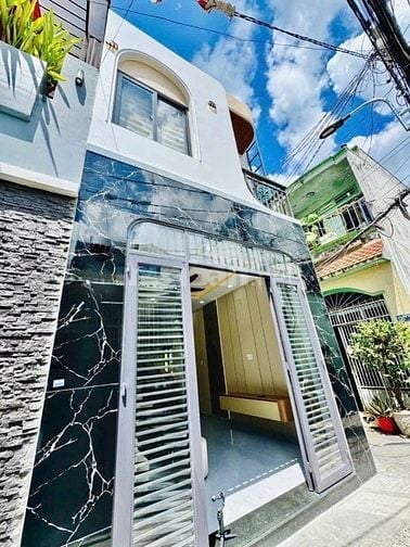 Bán nhà căn góc hẻm 3m thông Quang Trung,P.11, 3,5 x 9, giá 3.69 tỷ tl