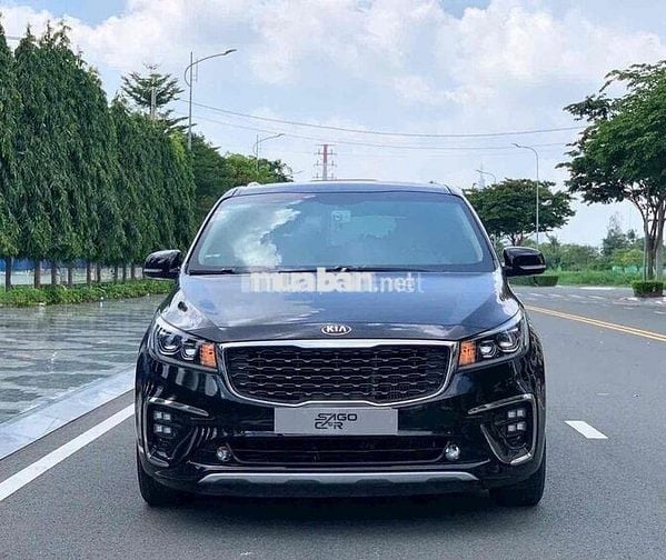 Kia Sedona 2019 Luxury D - 90000 km