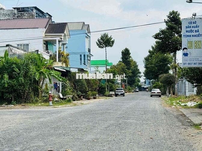 NỀN ĐẸP TRỤC CHÍNH KHU TÁI ĐỊNH CƯ PHƯỜNG 9 NAY LÀ PHƯỜNG LONG CHÂU, V