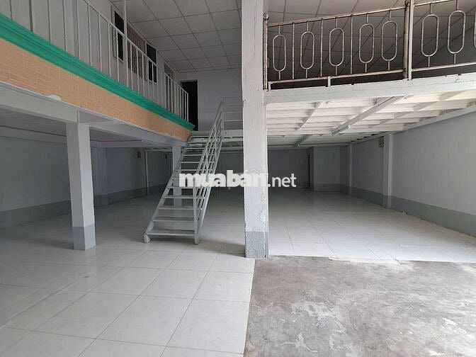 Cho thuê kho quận 7 đường Nguyễn Hữu Thọ DT 1000m2