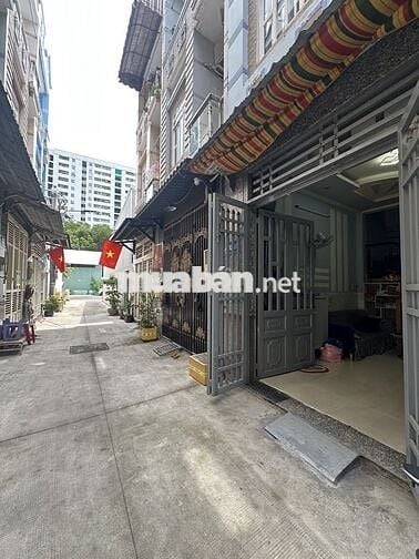 NHÀ 3 TẦNG, 4PN, CÁCH 2 CĂN RA MT ĐƯỜNG, CAO RÁO KHÔNG NGẬP NƯỚC