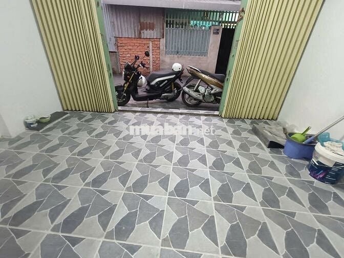 NHÀ 2PN SÂN ĐẬU OTO, ĐƯỜNG SỐ 9, KẾ BÊN VẠN PHÚC CITY, HIỆP BÌNH PHƯỚC