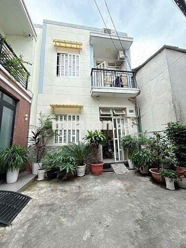 997 Trần Xuân Soạn , trệt lầu, 2PN, 2WC,