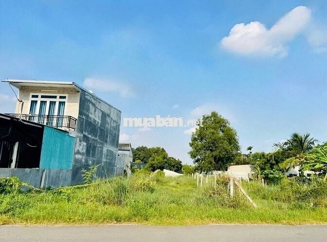 Chủ kẹt tiền bán lô đất 261m2/575tr, Mt đường nhựa Ba Sa, Phước Hiệp