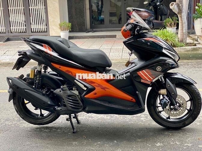 Yamaha NVX Smartkey Đen Cam