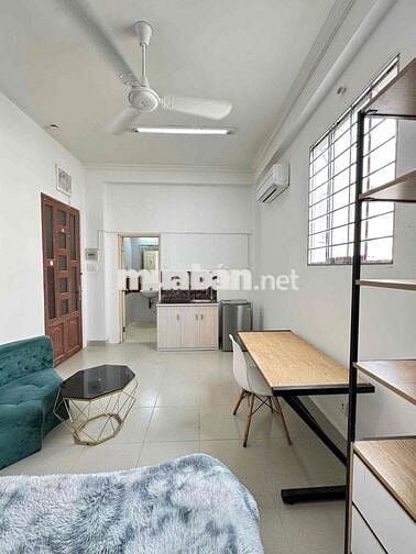 🔥STUDIO CỬA SỔ TRỜI GIÁ RẺ ĐẦY ĐỦ NỘI THẤT NGAY KHU SÂN BAY