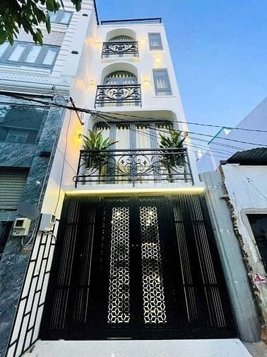 Bán nhà hẻm 3,5m đường Quang Trung, P.8, 3,7 x 12, 4 tầng giá 5.15 tỷ 