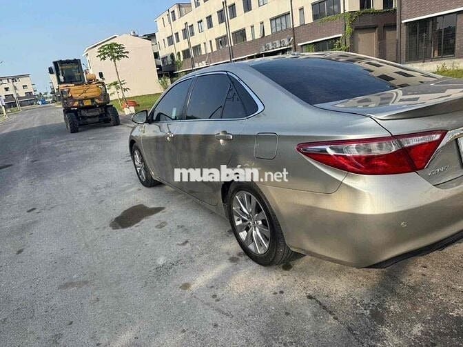 Toyota Camry 2015 SE 2.5 AT - 60000 km