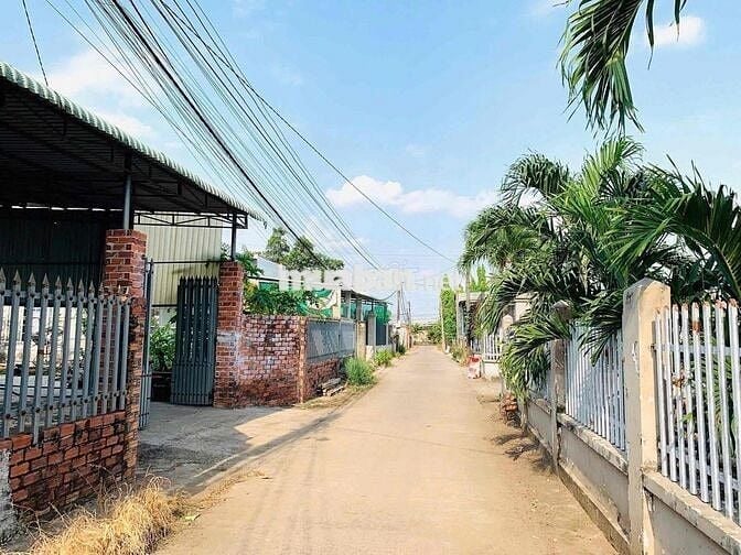 Chỉ 140tr sở hữu ngay nền đất thổ cư sổ riêng 150m2, sát QL1A Đồng Nai