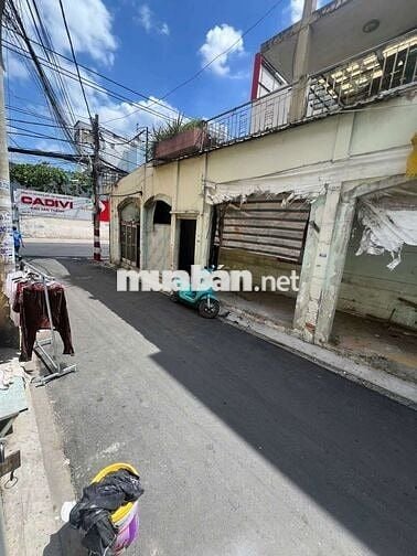 Phòng mặt tiền hẽm, gần chành xe Chín Nghĩa, cách ĐH VĂN HIẾN 500m