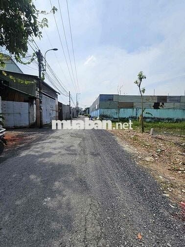 rẻ nhất khu 550m có 100m thổ 6ty sau chợ Xuân Thới Thượng đg nhựa 8m