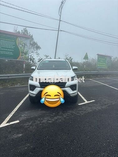 Toyota Fortuner 2022 2.4L 4x2 AT - 180000 km