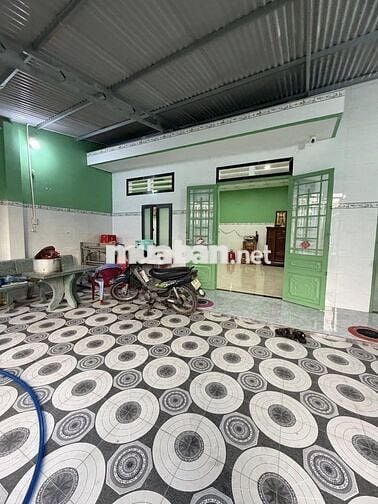 Cần bán gấp căn nhà cấp 4 ở Đ.Nguyễn Thị Lắng 135m2 SHR giá 1 tỉ 010tr