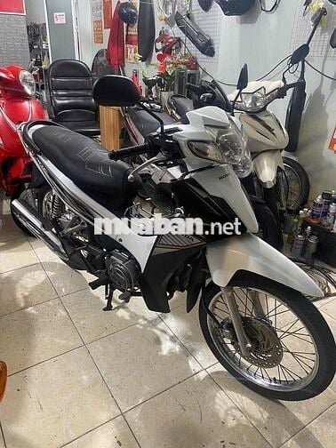 Honda Wave Blade 2016 Trắng đen