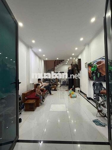 Hạ sốc ! Nhà mới đẹp Nhân Hoà-Oto đỗ cửa-View hồ-40m*5T;MT4m;5N