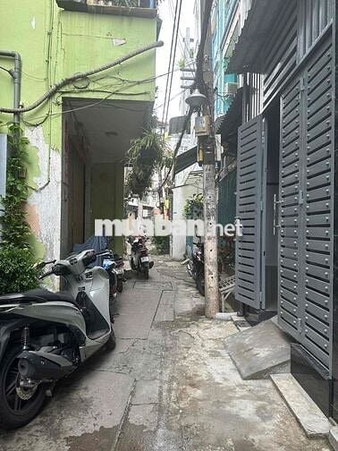 Cho thuê Nhà riêng 130m2, 1trệt, 3 lầu, 1 sân thượng