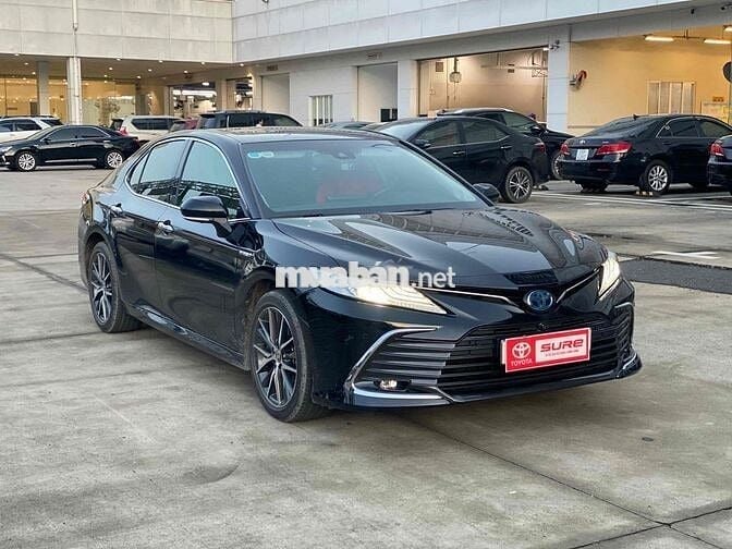 Toyota Camry 2023 2.5HV - 24000 km