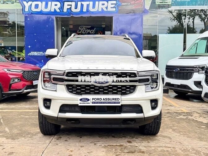 Ford Everest 2024 Platinum - 26000 km
