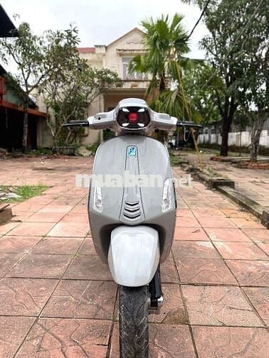VESPA SPRINT ABS 125Fi Đèn Vuông 2016 Xám Xj Măng