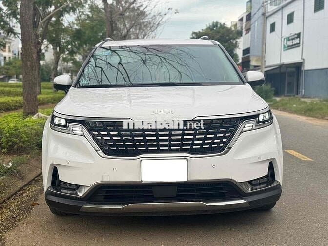 Kia Carnival 2023 Signature 2.2D - 55000 km