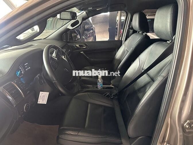 Ford Everest Titanium 2019, bảo hành 2026, vay 75%