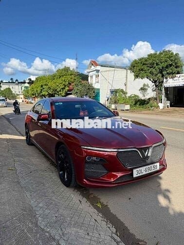 VinFast Lux A2.0 2019 Plus 2.0 AT - 110000 km