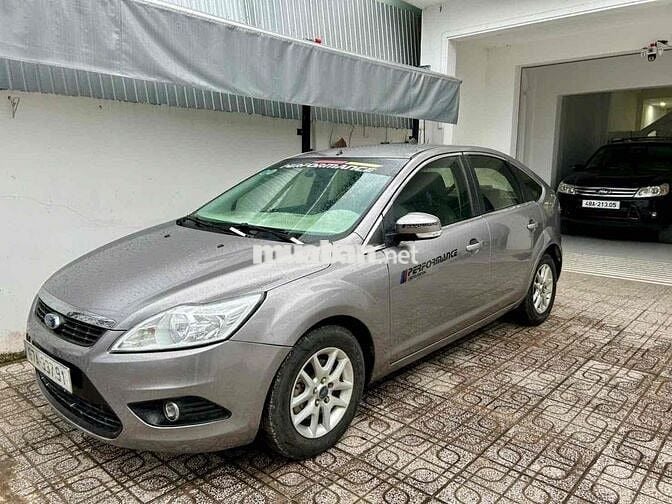Ford Focus 2010 1.8 AT Xám
