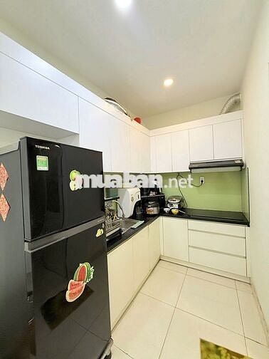 Kẹt ngân hàng bán nhanh căn 62m2 2pn 2wc có nội thất giá 2,46 tỷ