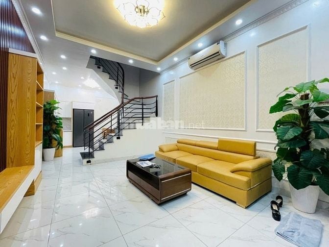 Nhà Đẹp Ở Luôn Kim Ngưu, Hai Bà Trưng 38m, 4 tầng, mt 4.3m, giá 8.5 tỷ