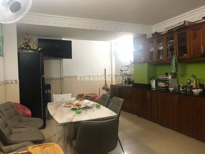 nhà 4x18m trệt 2 lầu st Đường 13 Phường Tân kiểng Q7. giá Tốt 