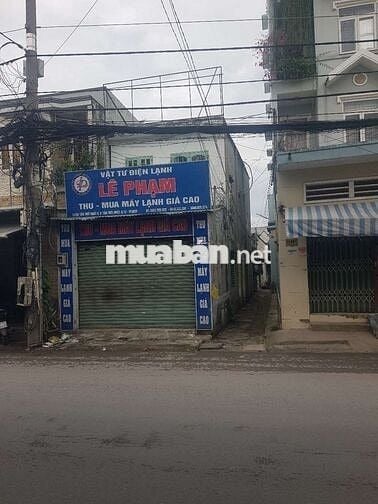 Nhà mặt tiền đường lớn dt 4×17 có 3pn,2wc. Dân cư đông đúc, sầm uất