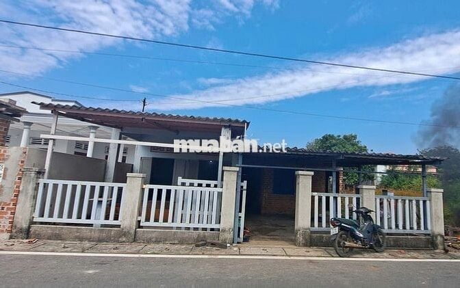 Cho thuê 2 căn nhà cấp 4- 200m2 - Lộc An - 3tr500