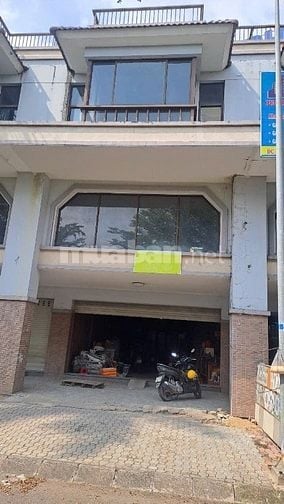 Cho thuê Nhà nguyên căn 3 lầu 6x20 , kinh doanh các ngành nghề