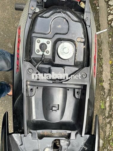 Do mình ít đi nên chia lại cho a e nào cần