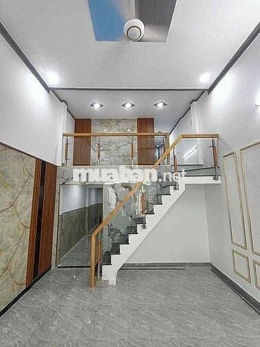 Nhà thuộc p tân khánh , cách ủy ban thái hòa cũ 500m ...gần chợ tâ