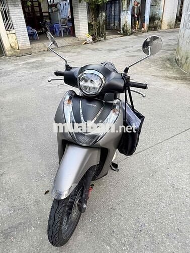 Bán gấp xe Honda SH Mode