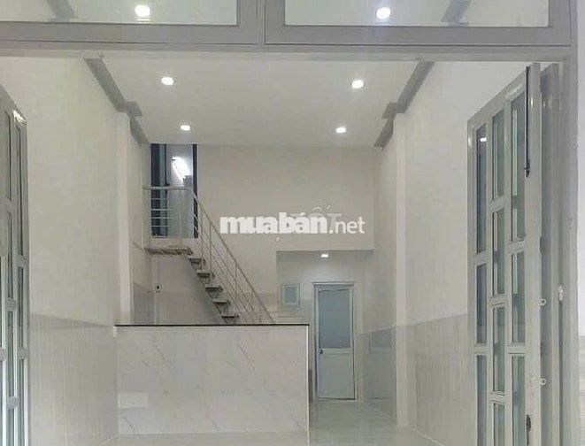 Nguyên căn cách ĐH Văn Lang (cn Nguyễn Thái Sơn) vài bước chân,