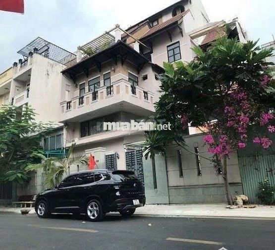 Biệt thự siêu đẹp giá rẻ ngay khu bình Phú Quận 6🌹