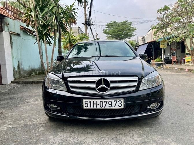 Mercedes-Benz C230 bản Avantgarde cao cấp full option 90%new