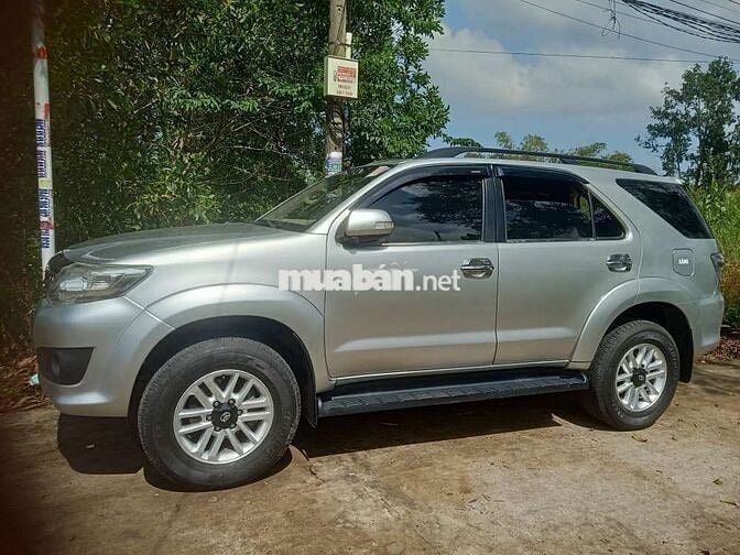 2012 2.7V - 180000 km