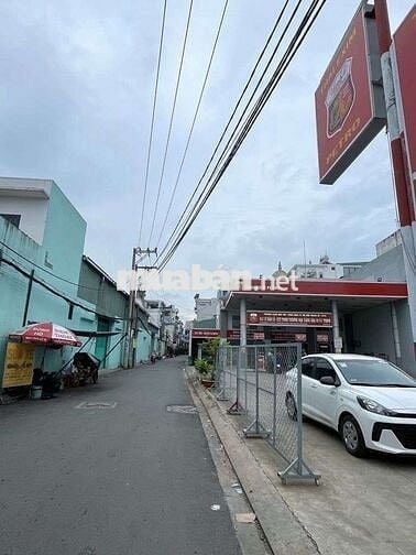 Nhà mới 2 tầng chiến lược, hương lộ 2, Bình Tân, 4x10  giá 4,6 tỷ