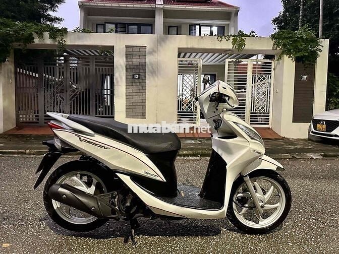 Vision 2014 xe đẹp máy êm 14tr500 ***