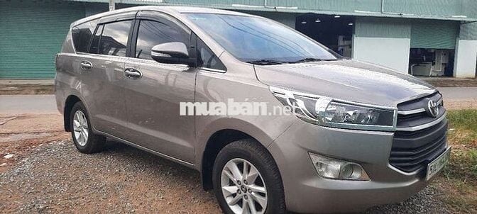 Xe gia đình cần bán