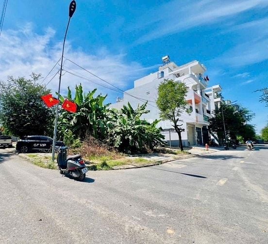 Nền góc An Phú Đông giá 3.8 tỷ